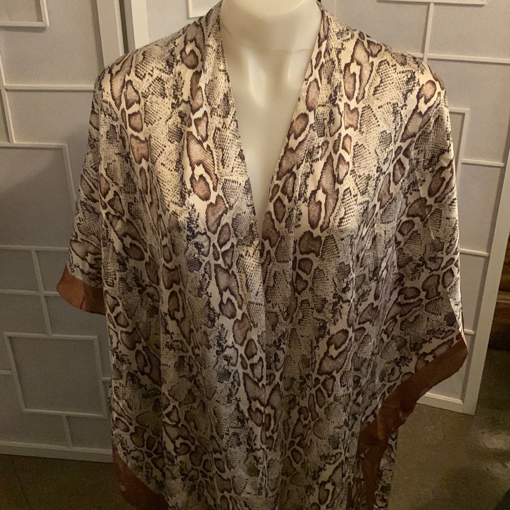 Snake skin kimono